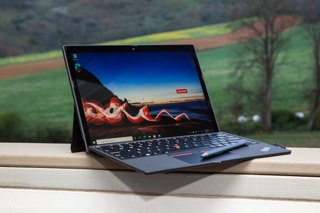 Lenovo ThinkPad X12 Detachable review: Solid Surface Pro alternative