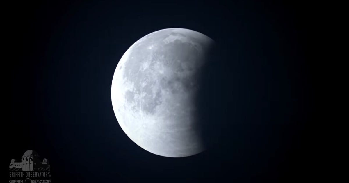 Guarda l’eclissi lunare parziale più lunga dal 1440 in un solo minuto