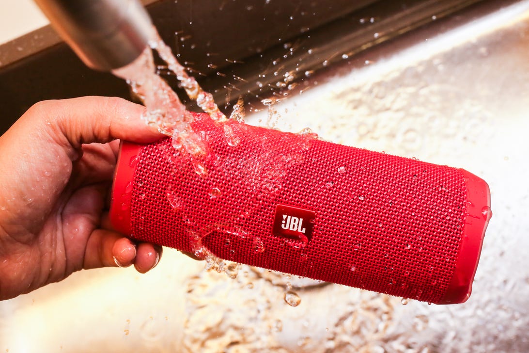 The JBL Flip 4 waterproof wireless speaker is a great deal at  (Update: Expired)