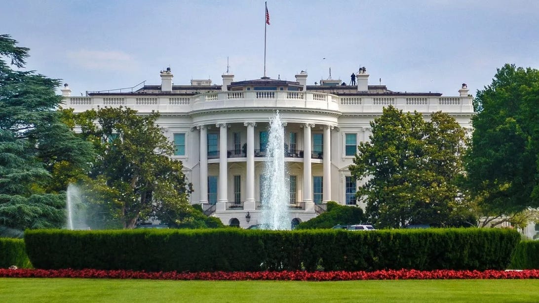 White House meets top software executives to discuss security thumbnail