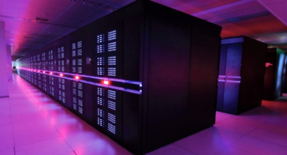 Chinese supercomputer Tianhe-2 maintains its top spot in a list of the 500 most powerful supercomputers by performing more than 33 quadrillion calculations per second.