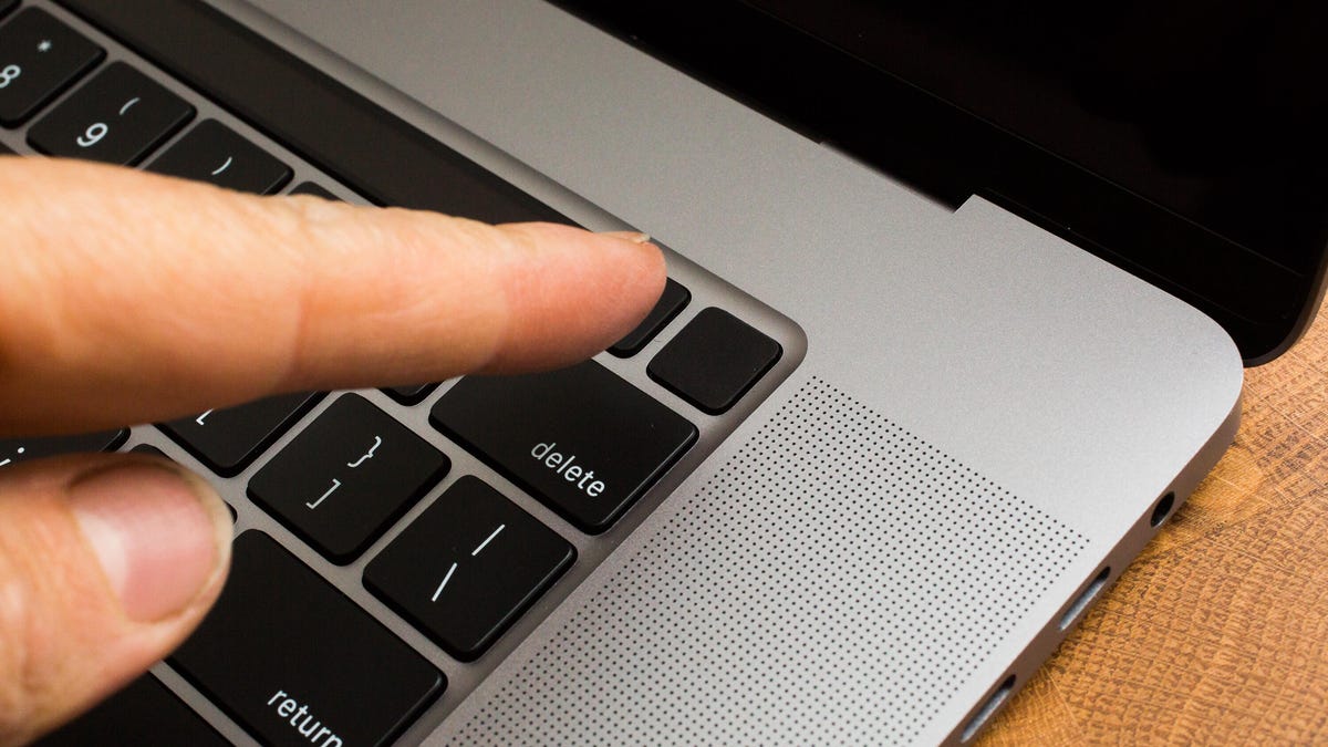 How To Erase Your Macbook And Restore Factory Settings Before Selling It Cnet
