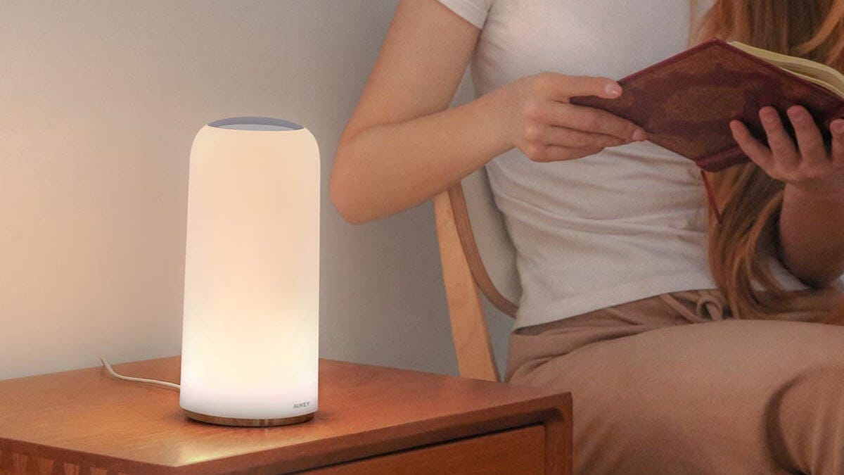 Nightstand With This 34 Smart Lamp Cnet, Aukey Cordless Lamp Rechargeable Tablet