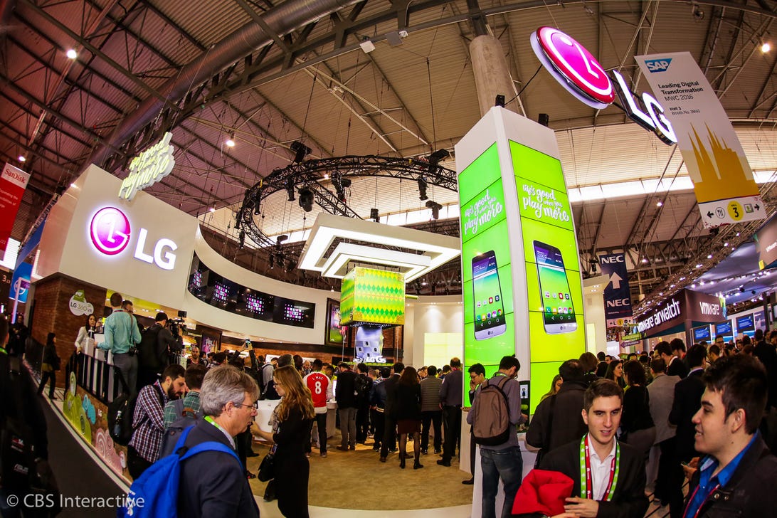 Citing coronavirus concerns, LG pulls out of MWC 2020