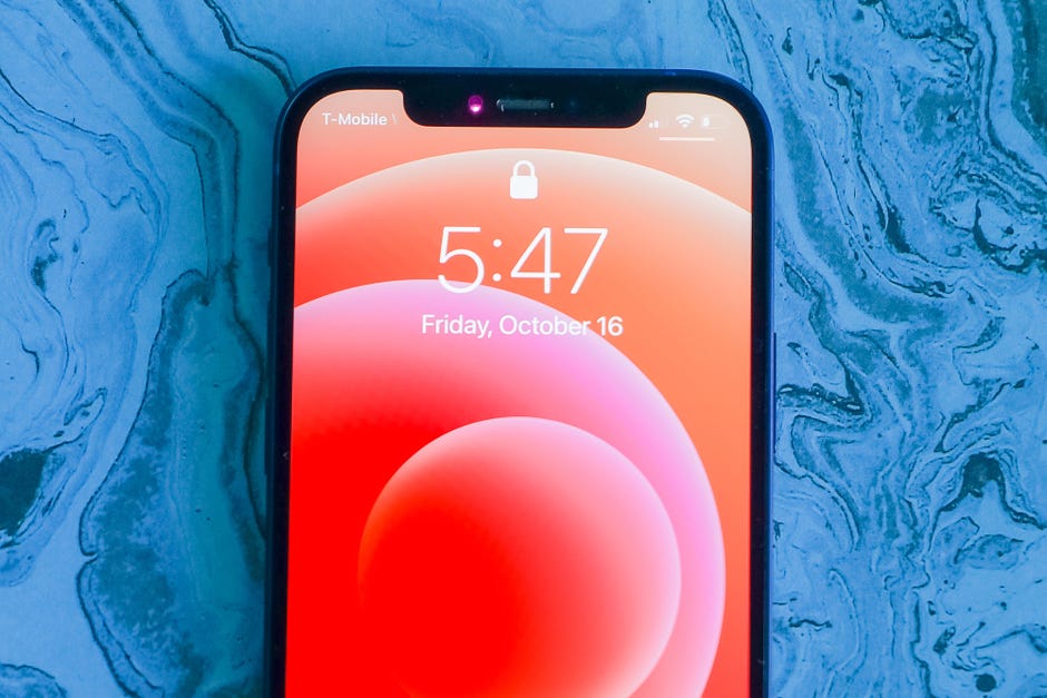 Yes You Can Use Faceid To Unlock Your Iphone While Wearing A Mask But There S A Catch Cnet