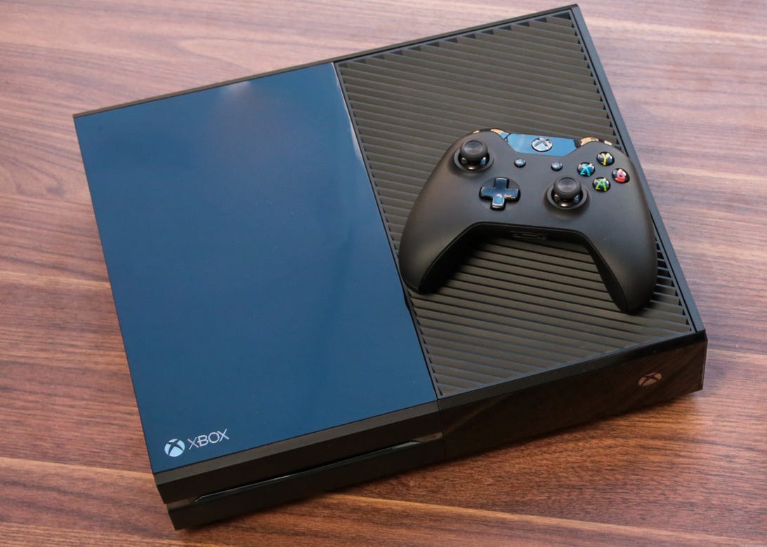 A very small number of Xbox One consoles have disc drive issues, says Microsoft.