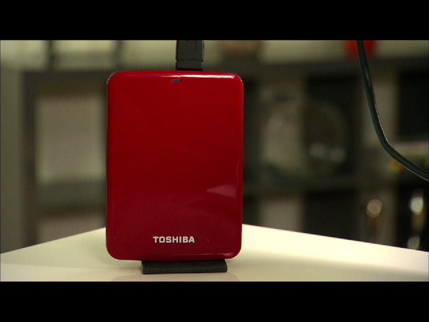 Toshiba Canvio Connect uses Pogoplug to increase its value.
