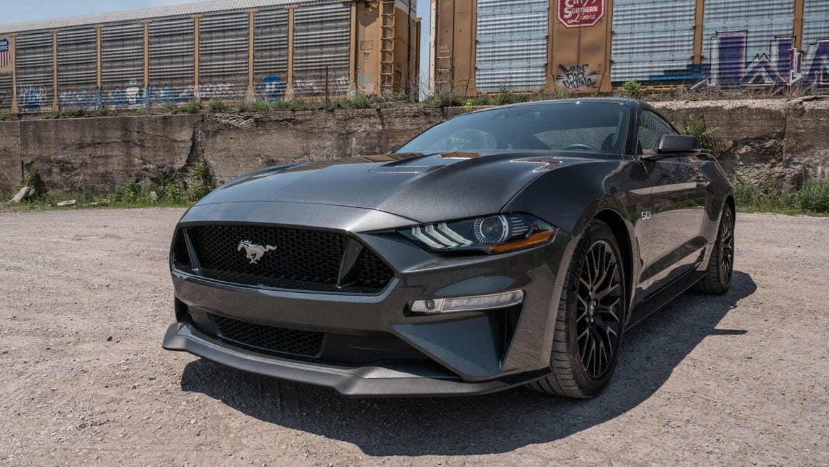 2018-ford-mustang-gt-59