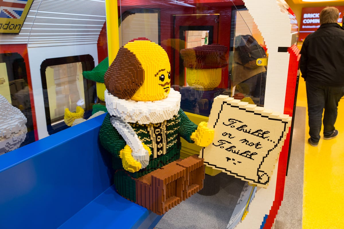 lego-store-london-leicester-square-2.jpg