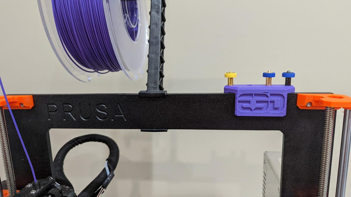 Revo nozzles in a little mount connected to a Prusa MK3