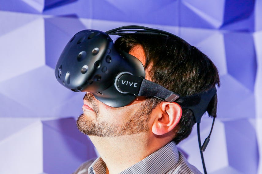 Disciplin I mundstykke HTC Vive review: The best VR experience you can have right now, if you've  got the space - CNET