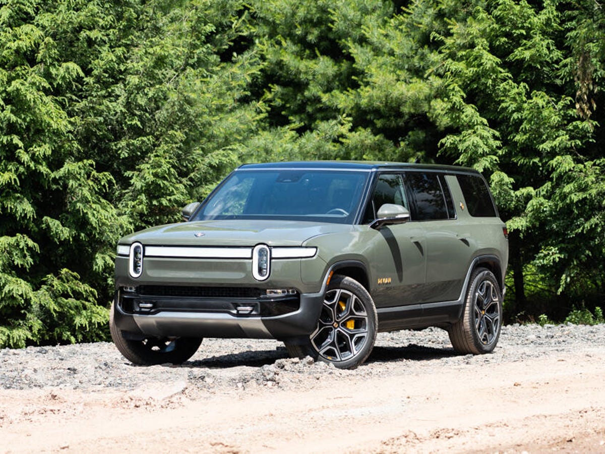 Investigating the Critical Battery Failure of Rivian's R1S Launch Edition and its Impact on Drivers