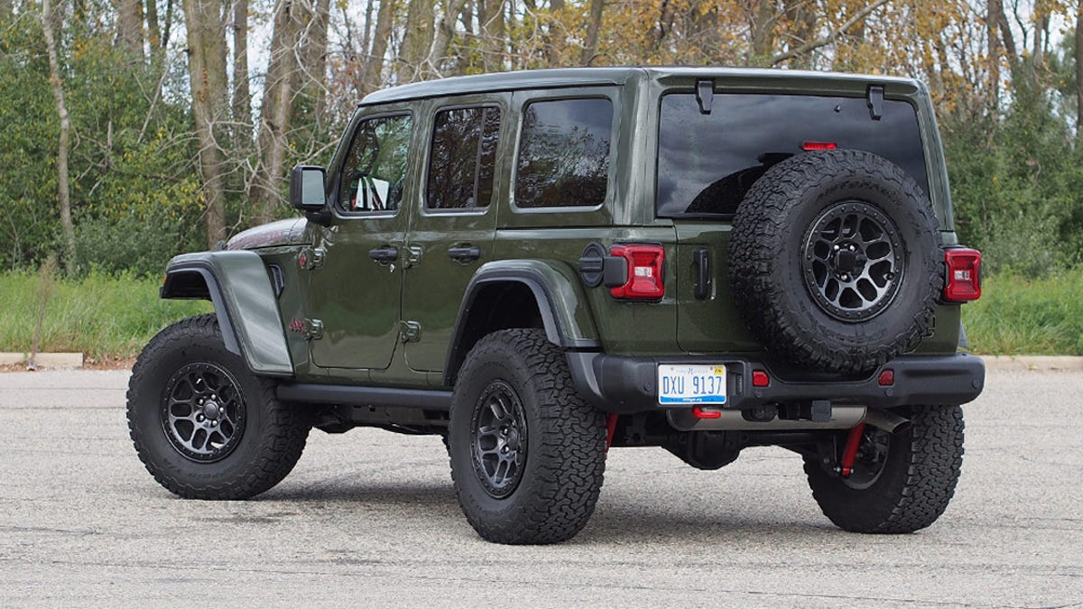 2021 Jeep Wrangler with Xtreme Recon Package quick drive review: Bigfoot  hunter - CNET
