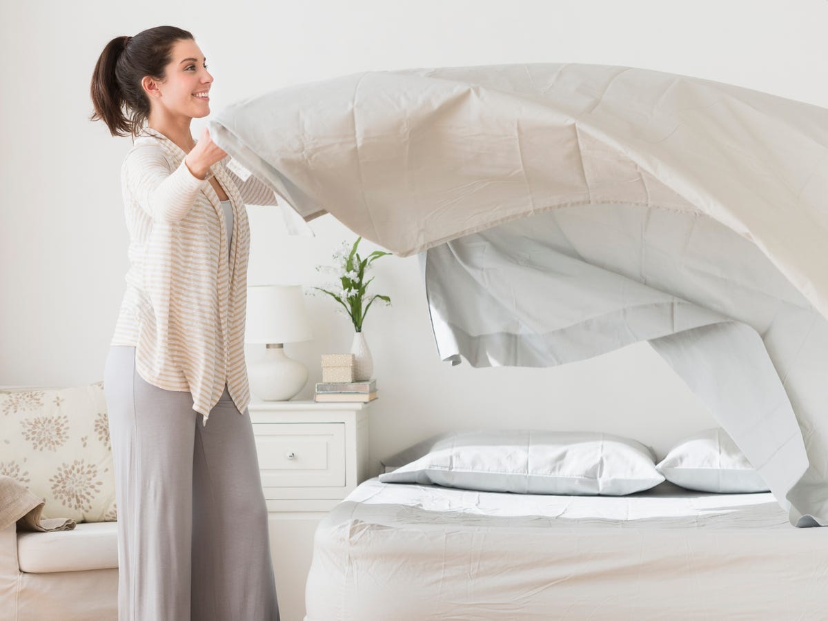 Editor herder Luidspreker How Often Should I Wash My Sheets and Pillowcases? - CNET