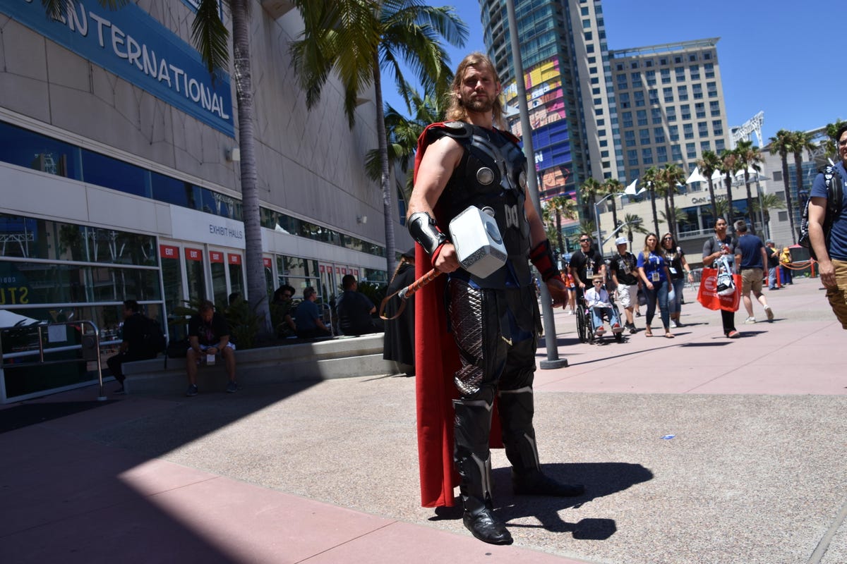 marvel-avengers-sdcc-2019-cosplay-3810