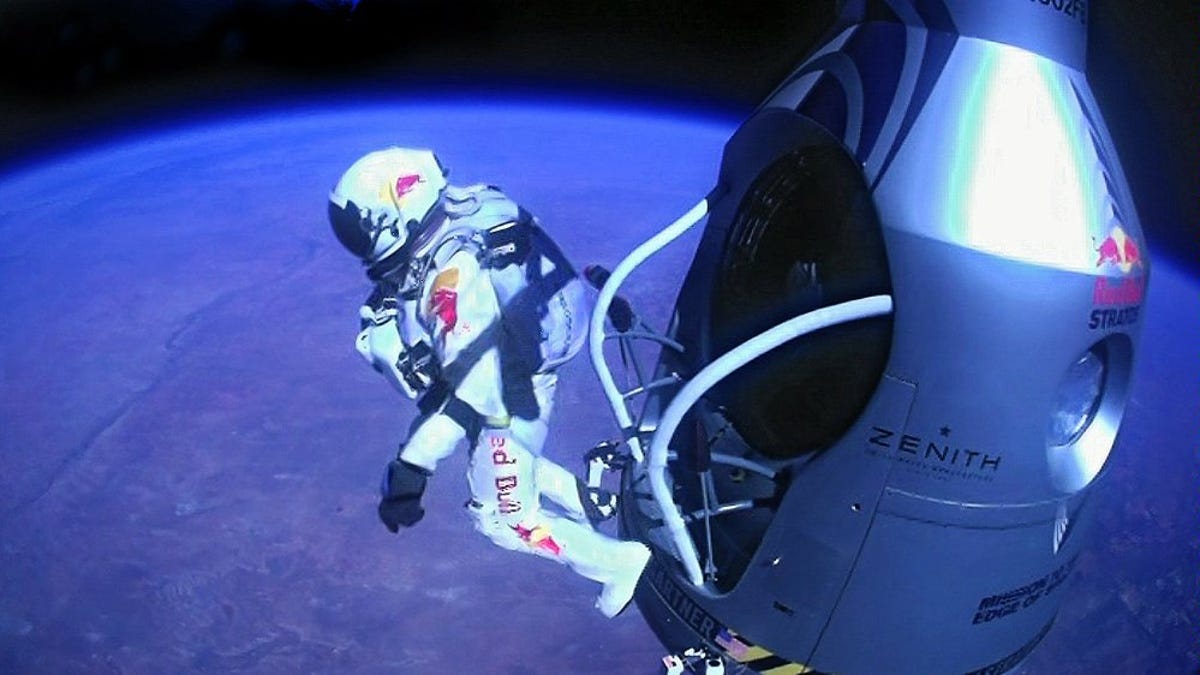Felix Baumgartner jumps