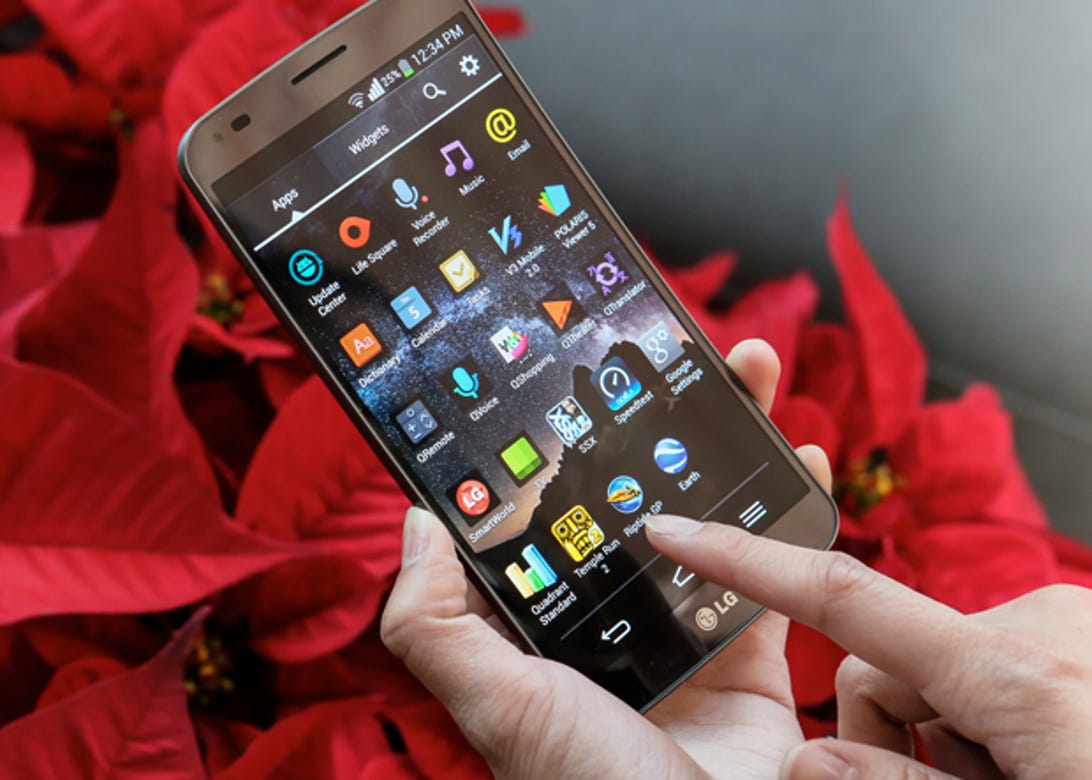 Покажи какие телефоны есть новые. LG 2015. LG смартфон 2015. LG G Flex 2. Сенсорные телефоны 2015.