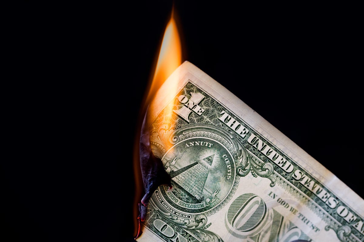 money-dollar-fire-burning