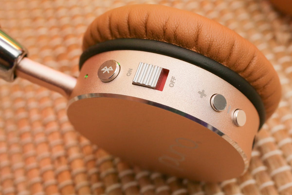 puro-sound-labs-bt5200-headphones-08.jpg