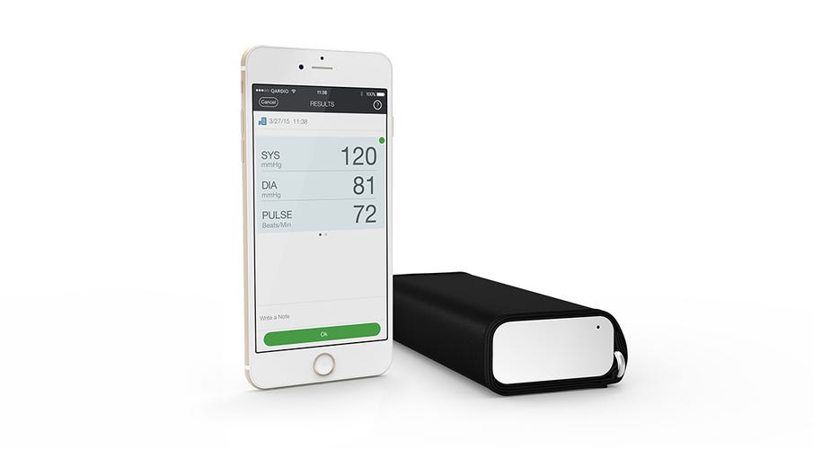 iHealth' iPhone, iPad blood pressure meter (hands-on) - CNET