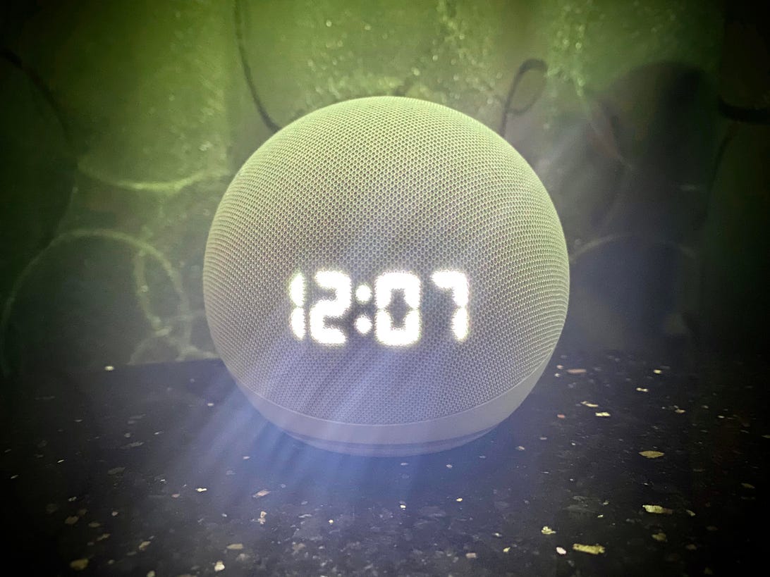 Echo Dot with Clock Maximum Brightness