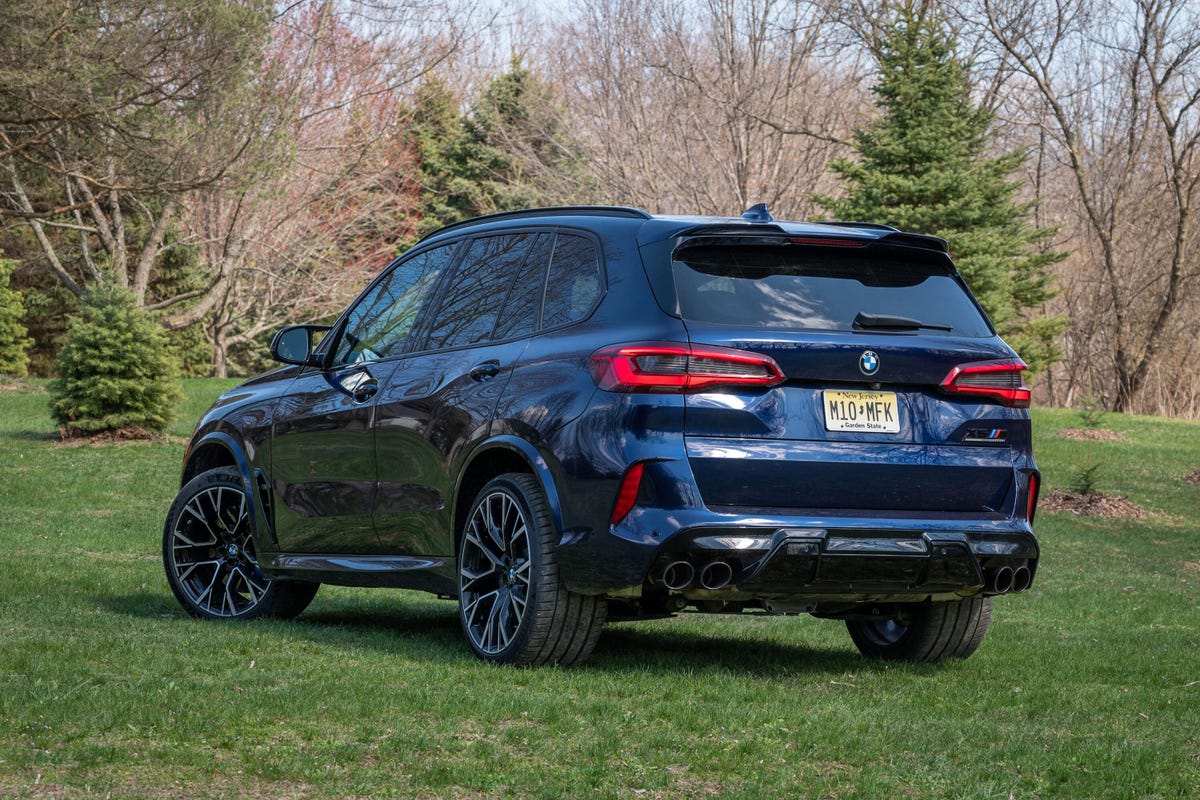2020-bmw-x5-m-competition-main-art-gallery