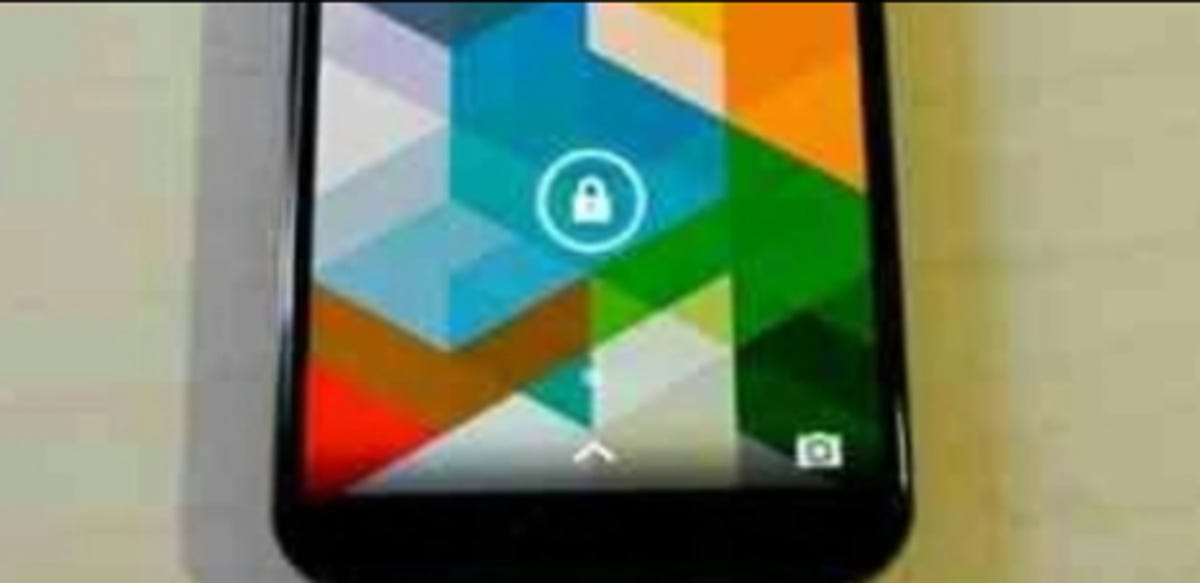 moto-x-1-leaks-source-provided-information-and-photos-tk-tech-news.png