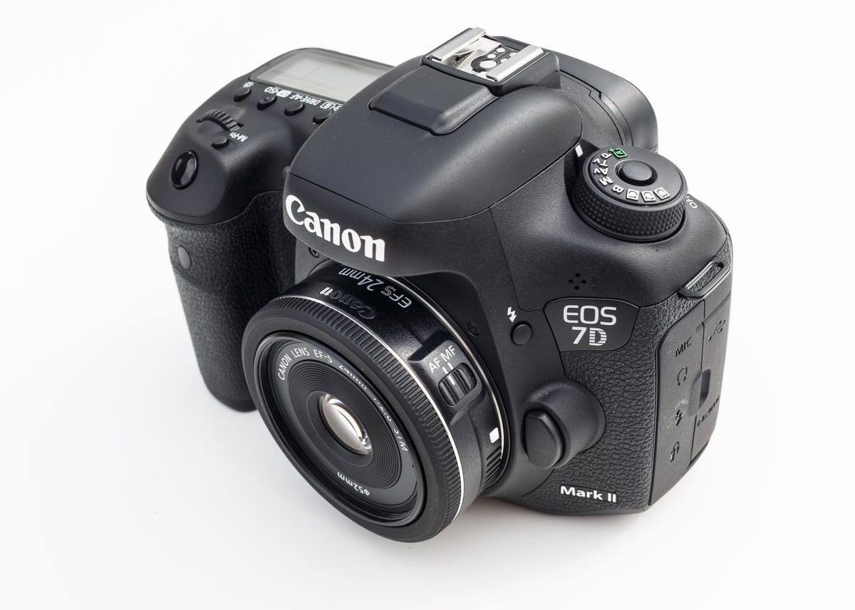 20140915-canon-ef-s-24mm-f-2-8-stm-lens-001.jpg