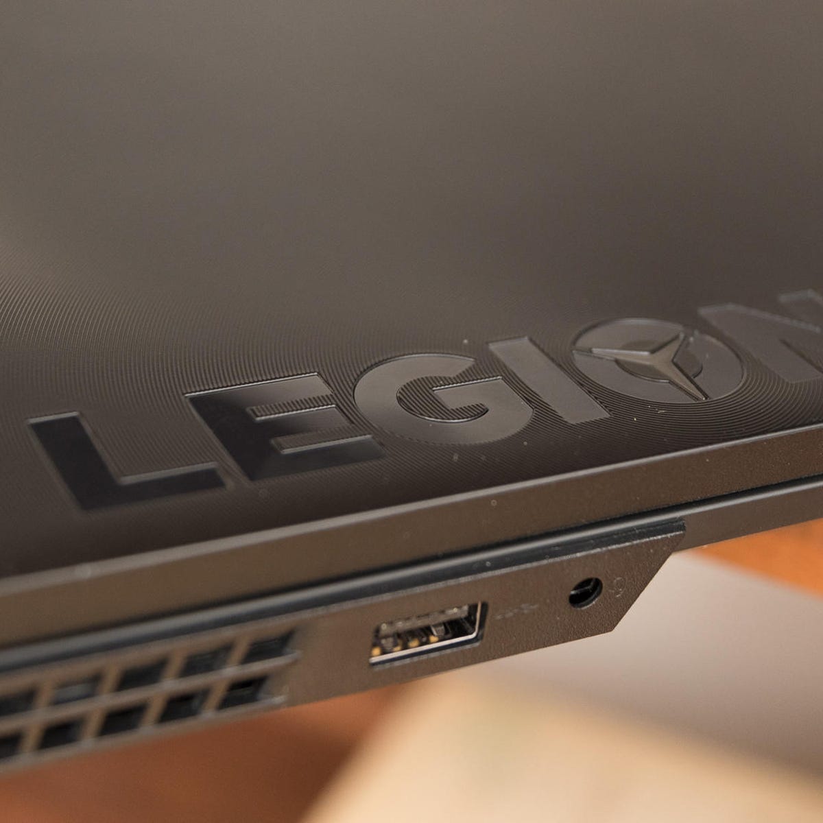 sy vand blomsten Gøre husarbejde Lenovo Legion Y530 review: Part gaming laptop, part ThinkPad, all good -  CNET