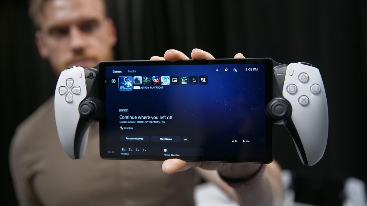PlayStation Portal Hands-On: I Played Sony's New PS5 Handheld - CNET