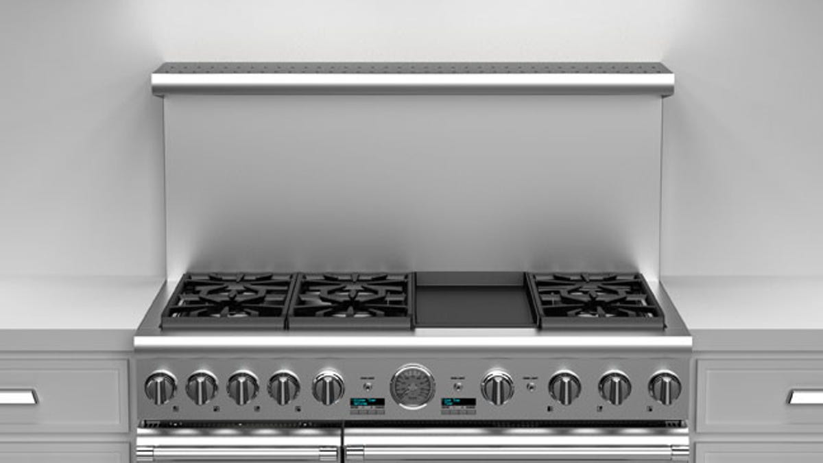 Cook what you want, how you want it with the versatile Thermador Pro Grand Steam Range.