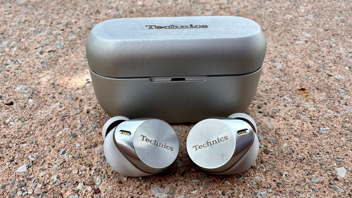 The Technics EAH-AZ80 earbuds offer all-around great performance
