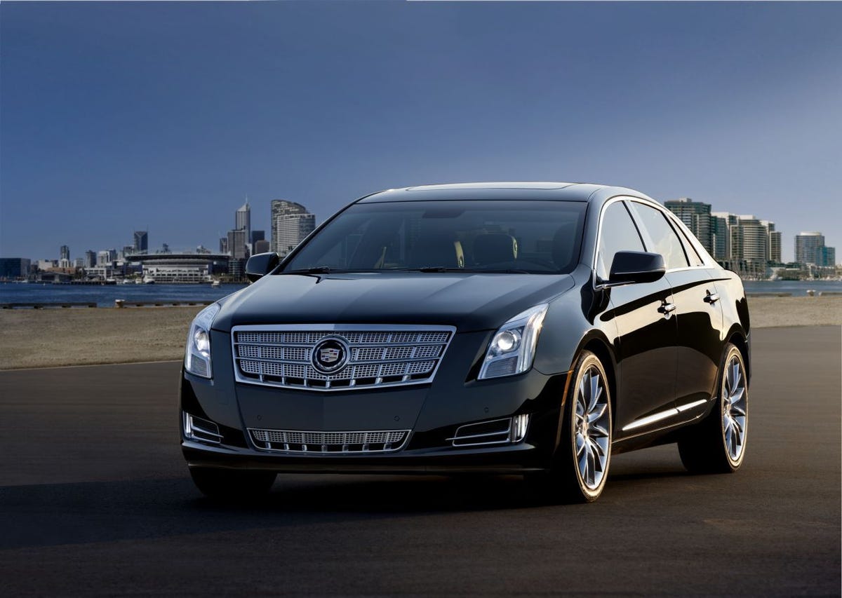 2013-Cadillac-XTS-005.jpg