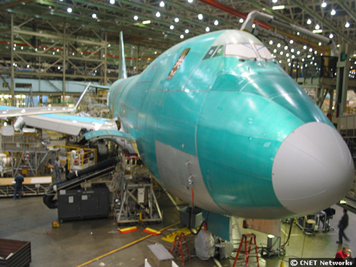 747-400_in_assembly.jpg