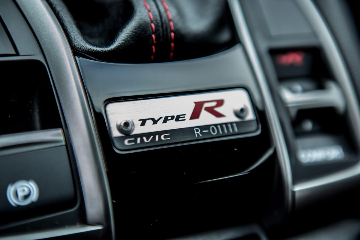 The 2018 Honda Civic Type R is a very capable daily driver - CNET