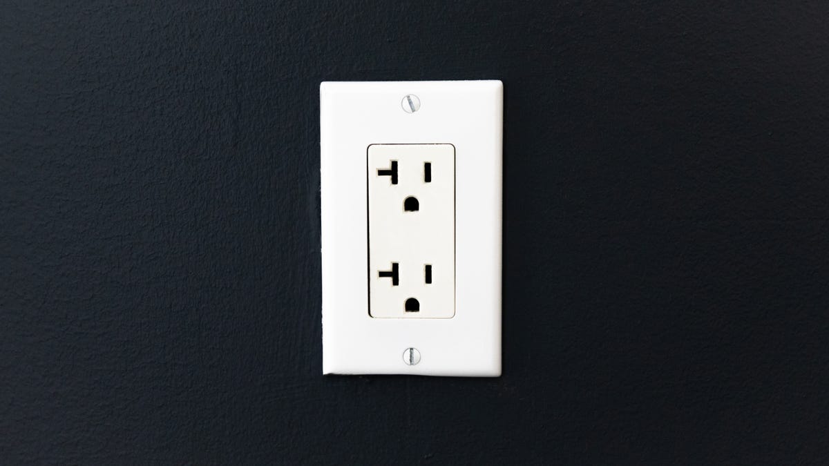 Home electrical outlet