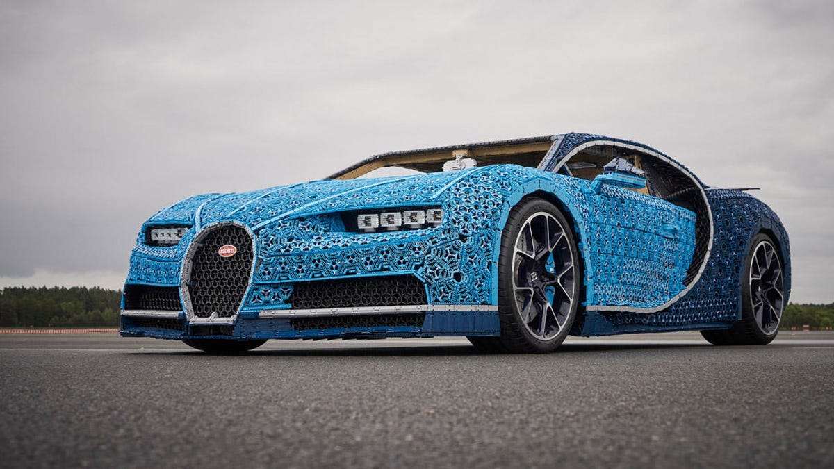 Life-size Lego Bugatti Chiron actually has over 1 million pieces - CNET