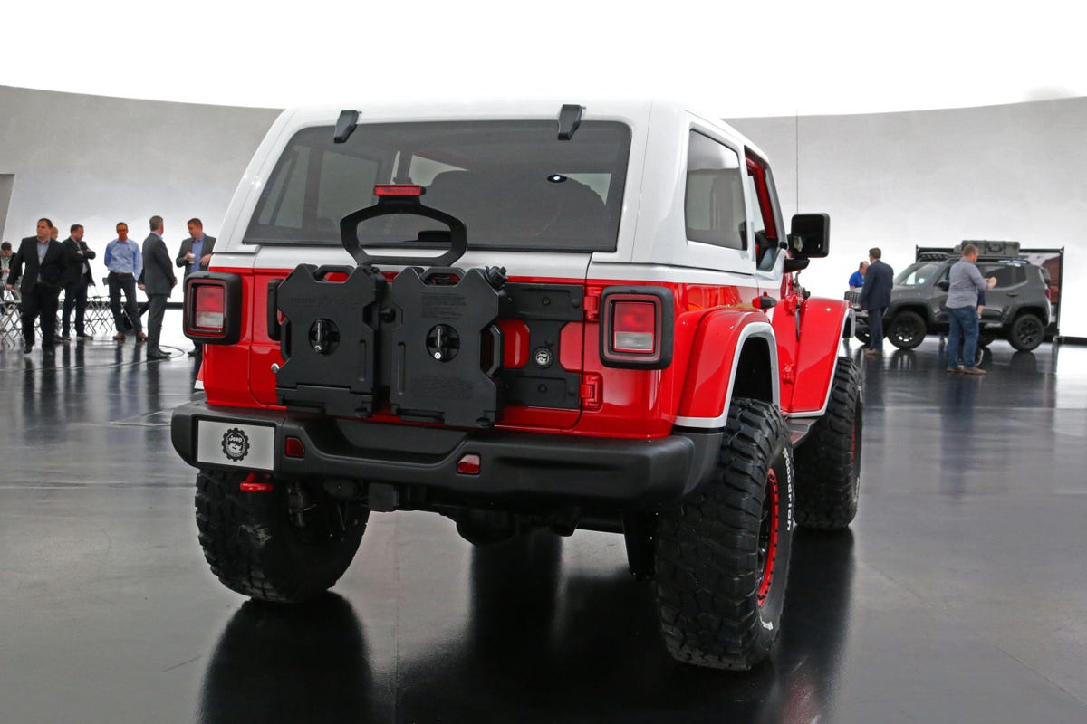 jeep-jeepster-concept-26
