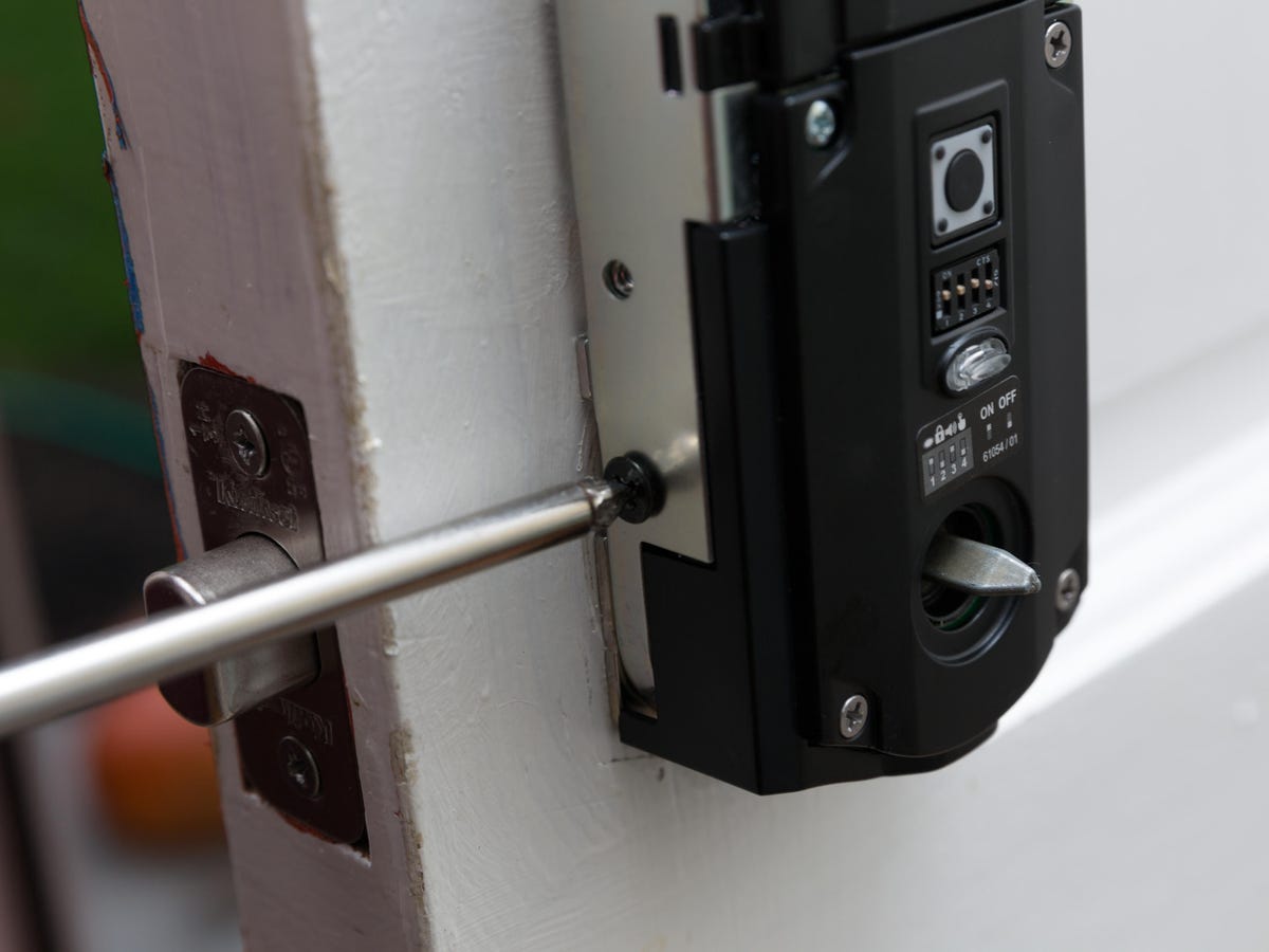how-to-install-keyless-lock-22