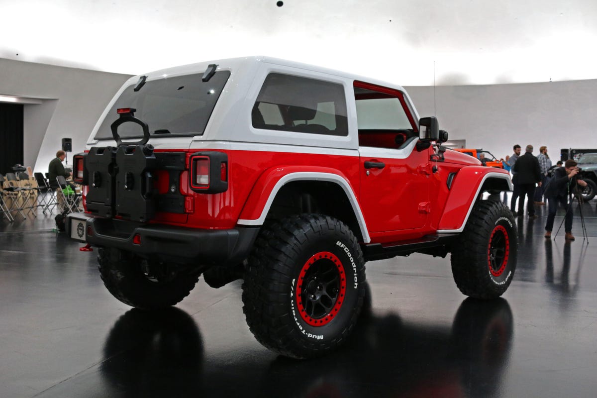 jeep-jeepster-concept-25