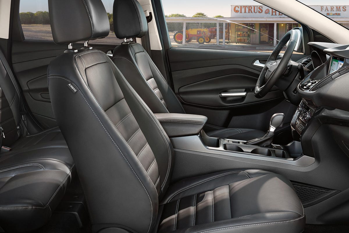 2019-ford-escape-titanium-interior-front-seats