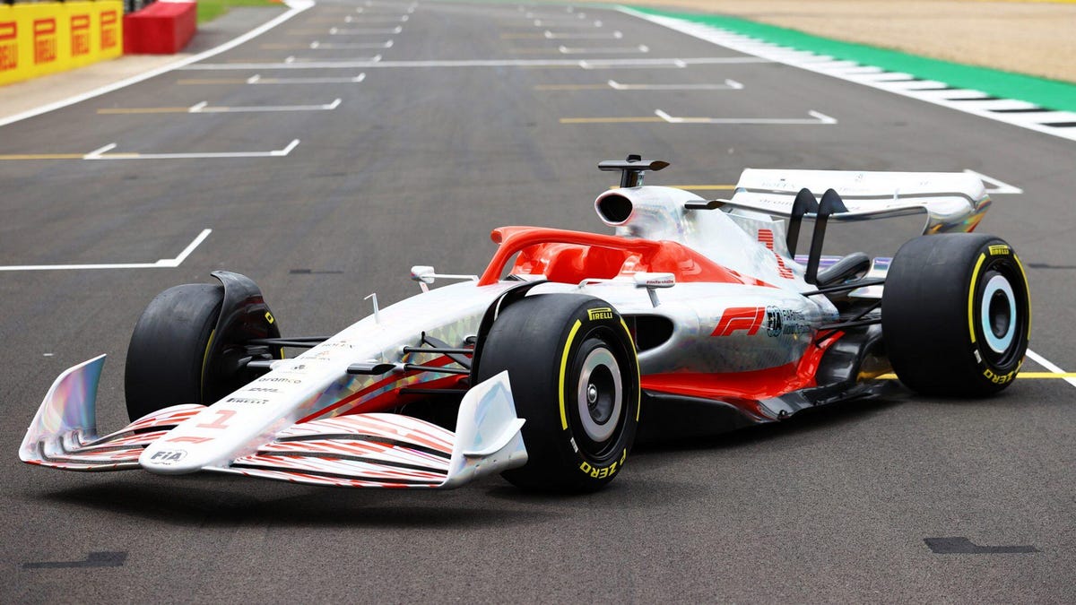2022 F1 car