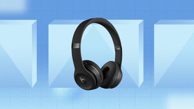 Beats Solo3 headphones in black