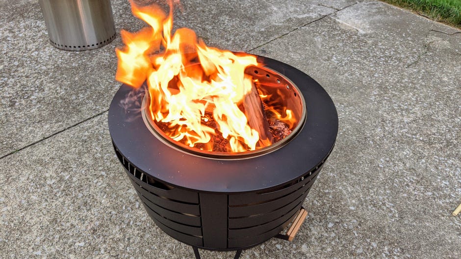 Best Fire Pit For 2022 Cnet, Propane Fire Pit Vs Wood Burning