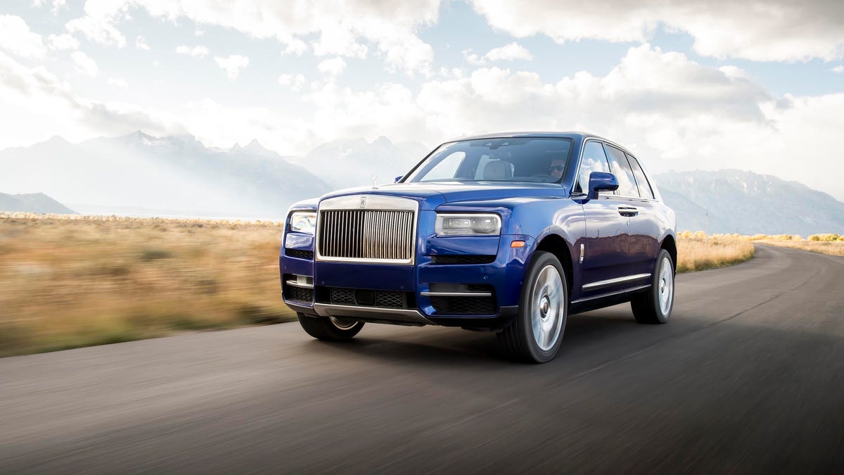 2019 Rolls-Royce Cullinan Revealed: The New Super-SUV - SlashGear