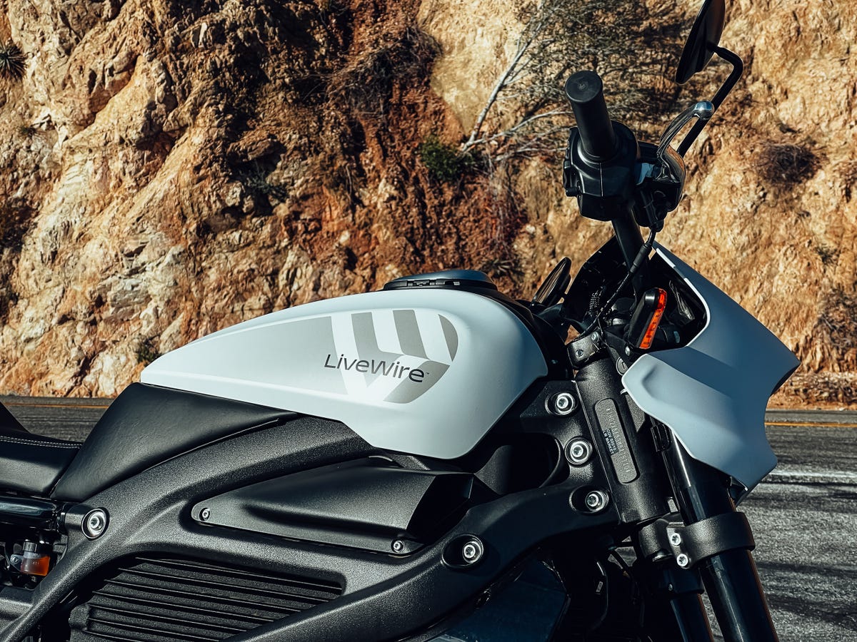 Harley-Davidson LiveWire One Electric Motorcycle Review: Fast, Heavy, With  Pulse - Bloomberg