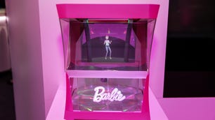 hello-barbie-hologram-02.jpg