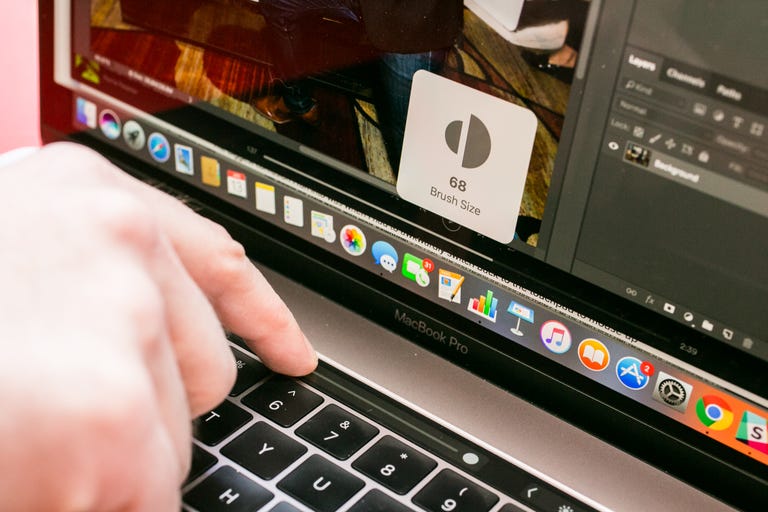 MacBook Pro 15-inch 2017 with touchbar
