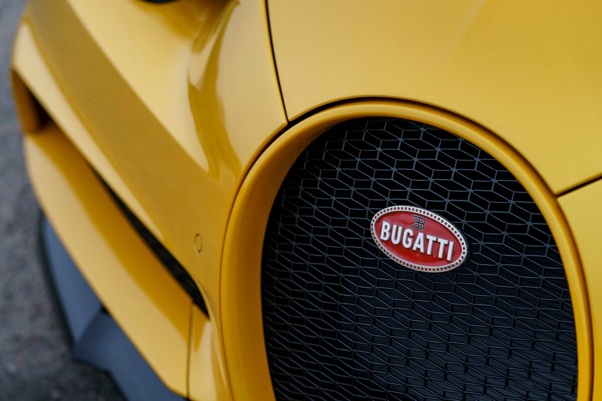 US first delivered - Bugatti Chiron Behold, CNET the the to