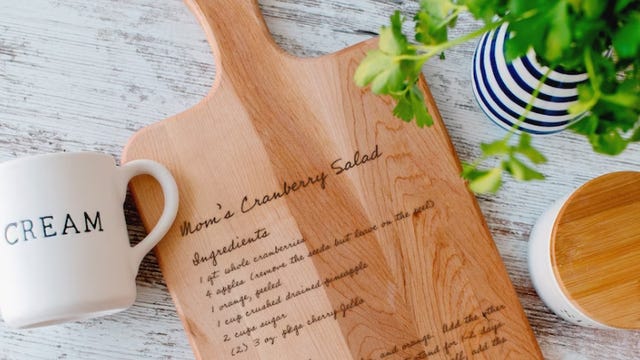personalized-cutting-board.png